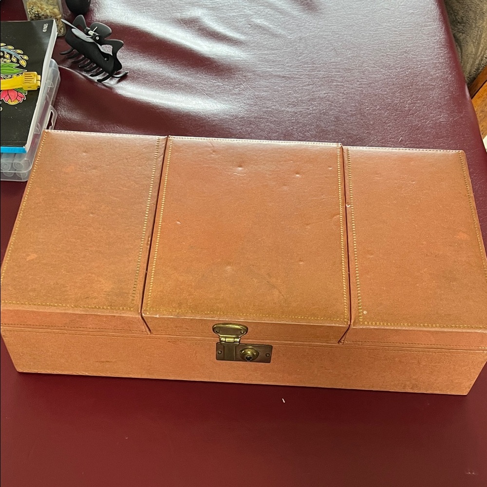 Jewelry Box - Picture 8 of 9
